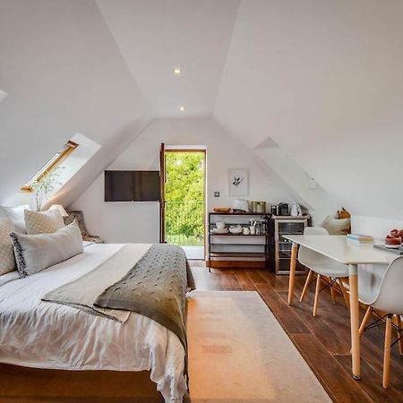 Hankerton The Lookout At Cloatley Meadow 아파트 외부 사진