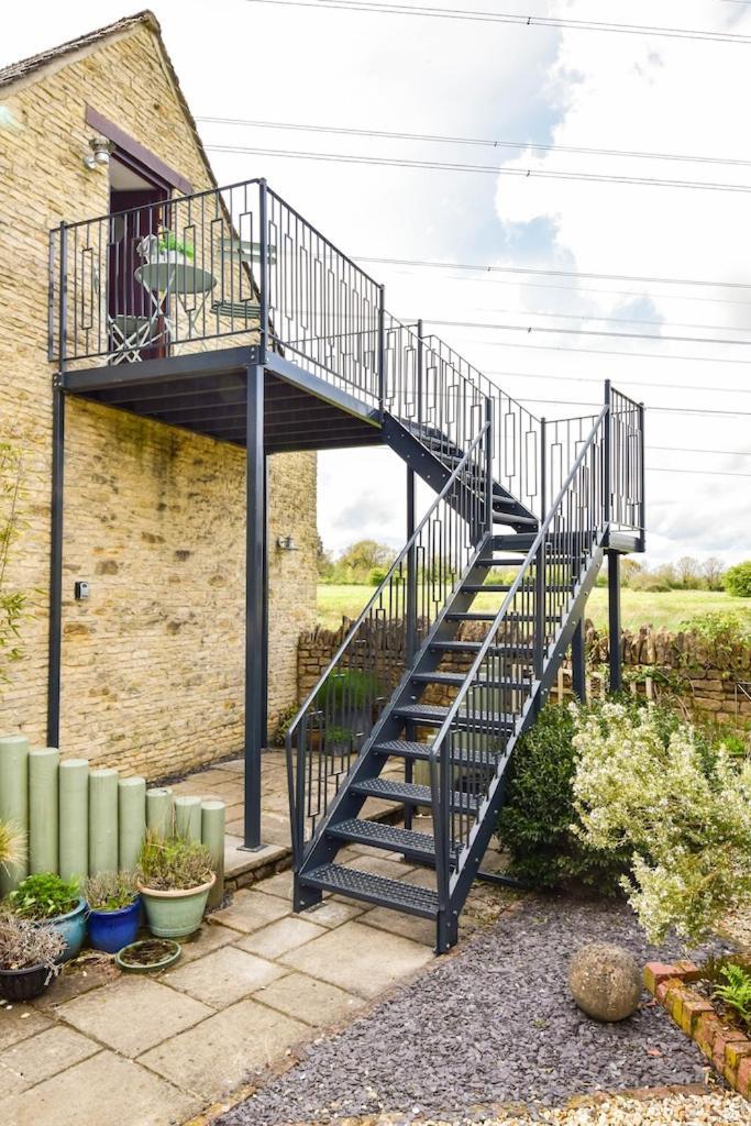 Hankerton The Lookout At Cloatley Meadow 아파트 외부 사진