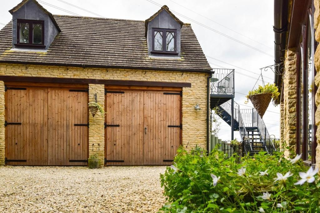 Hankerton The Lookout At Cloatley Meadow 아파트 외부 사진